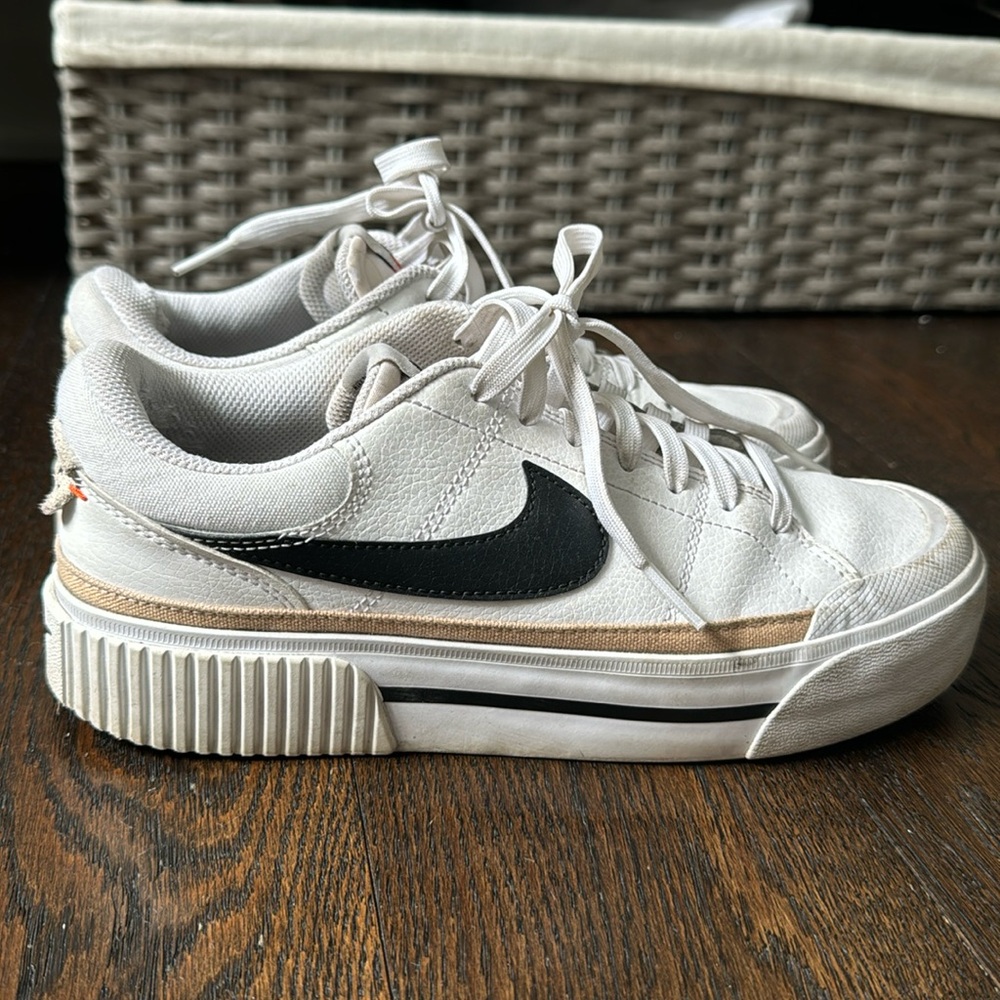 Nike Court Legacy Lift